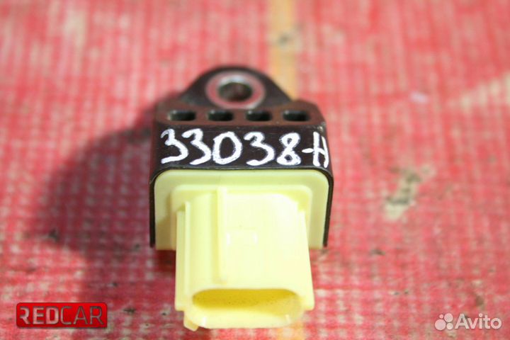 Датчик Airbag прав Toyota Highlander 3 (13-19)