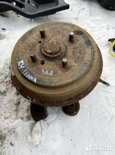 Кулак задний ступица Suzuki Liana 01-07