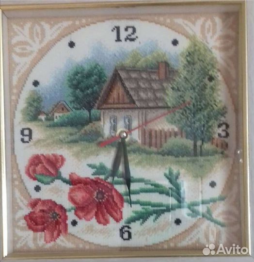 Картина вышитая крестом, есть часовой механизм