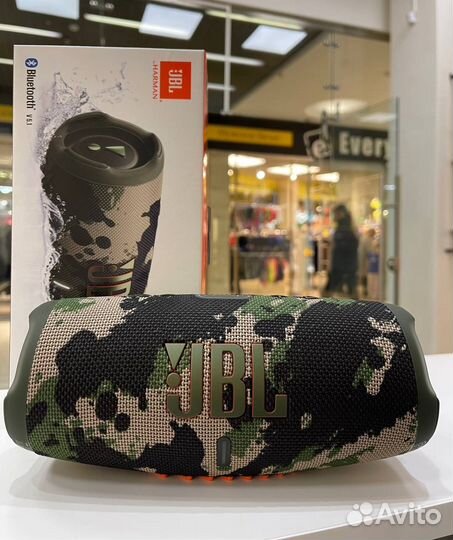 Колонка JBL Charge 5 Green