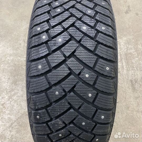 Leao Winter Defender Grip SUV 235/65 R17 108T