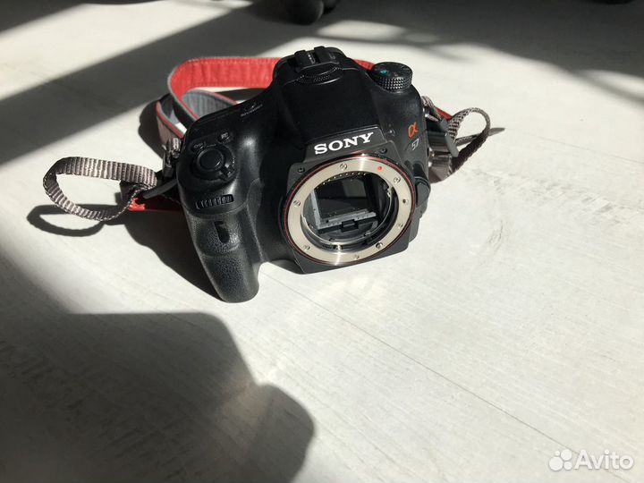 Sony SLT-A57 Зеркальный фотоаппарат