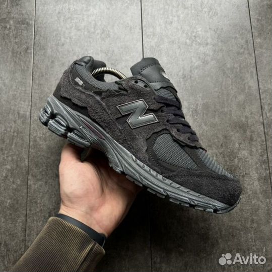 Кроссовки New Balance 2002r phantom