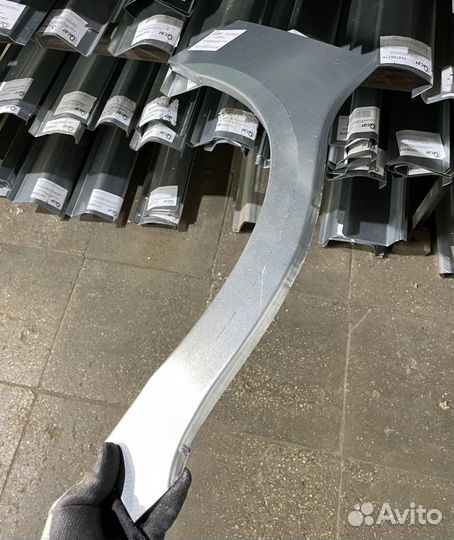 Арка правая Dodge Neon, Chrysler Neon 2000-2005