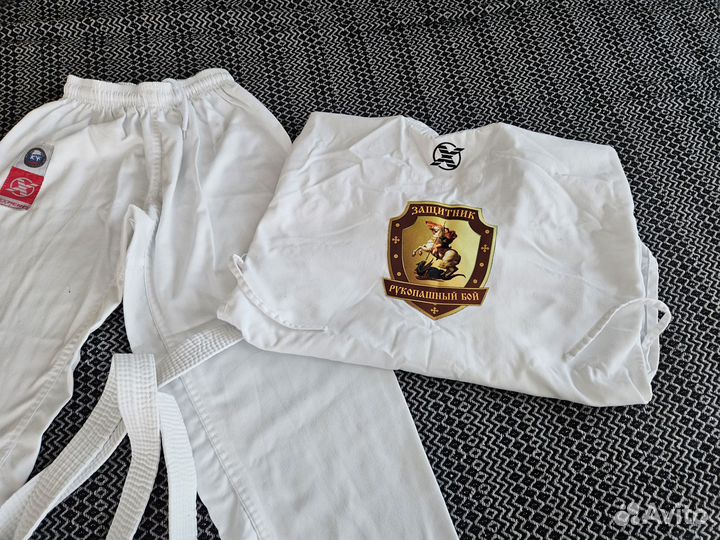 Костюм на дзюдо 146 -152 и перчатки