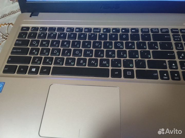 Ноутбук asus(4ядра)для работы и игр