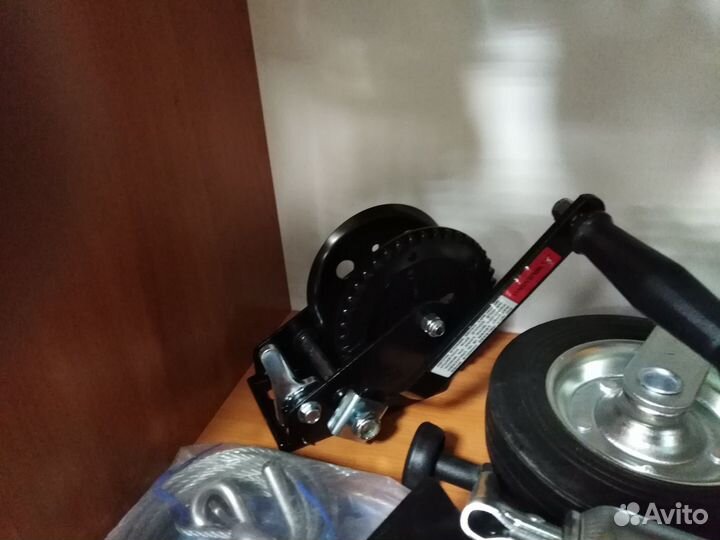 Лебедка для лодочного прицепа