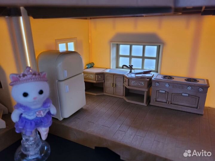 Sylvanian Families большой дом со светом