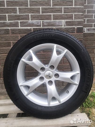 Диски на Mitsubishi R16