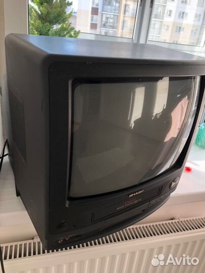 Телевизор Sharp винтаж двойка с видеомагнитофоном