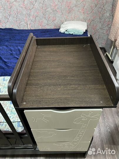 Детская кроватка трансформер с маятником