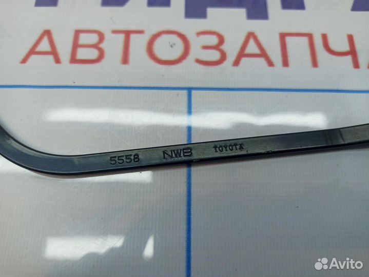 Поводок стеклоочистителя заднего Toyota Land Cruis