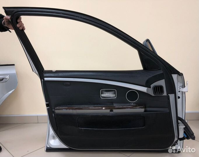 Дверь передняя левая BMW 745I E65