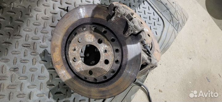 Задние поворотные кулаки Ауди S6c4 S4c4