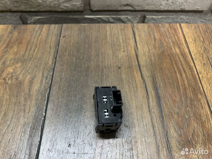 Lexus LX 570 Кнопка многофункциональная