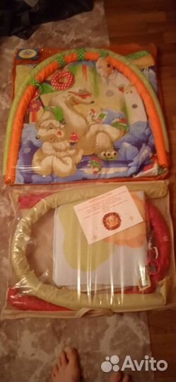 Развивающий коврик новый
