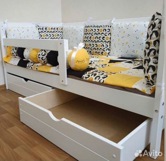 Ящики к Детской кровати из массива