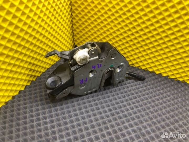 Замок двери передний правый Mercedes-Benz E-Class