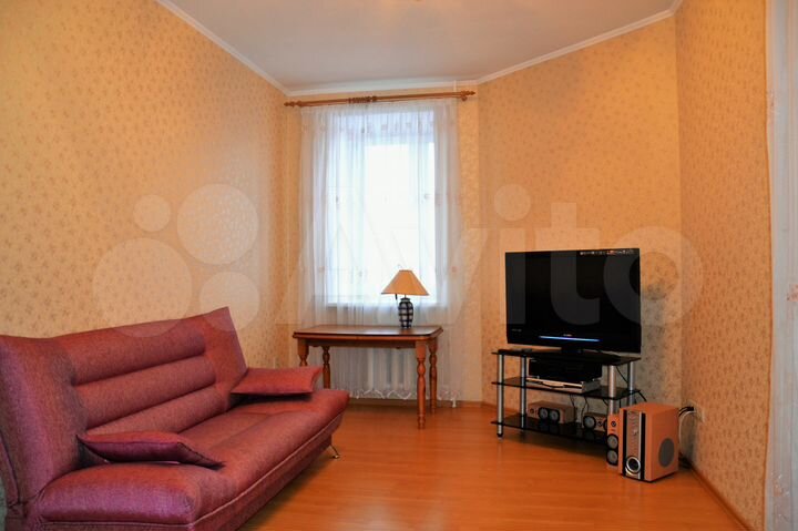 2-к. квартира, 54 м², 4/10 эт.