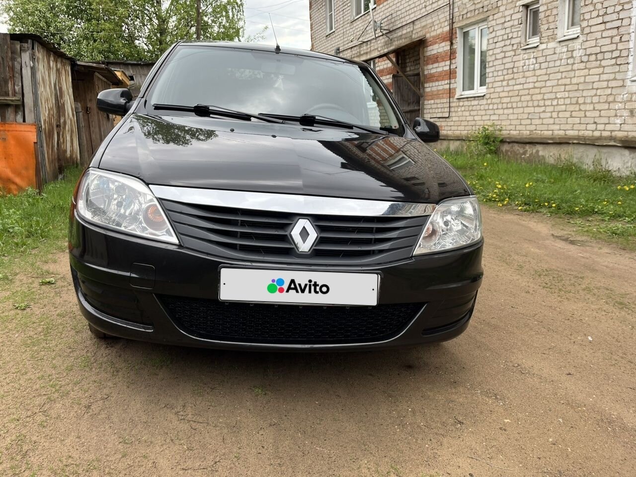 Renault Logan: фото владельца