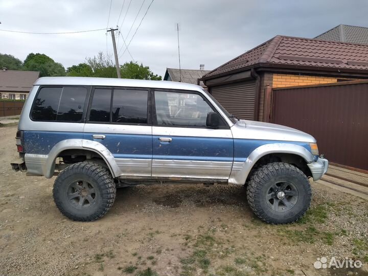 Mitsubishi Pajero 3.0 AT, 1997, 330 144 км