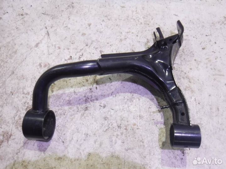 Рычаг задний верхний левый