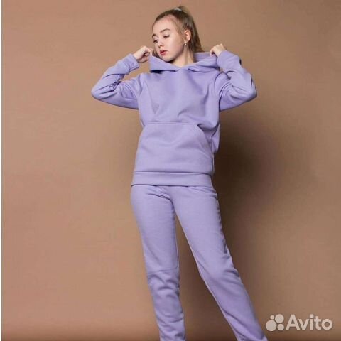 Спортивный костюм женский
