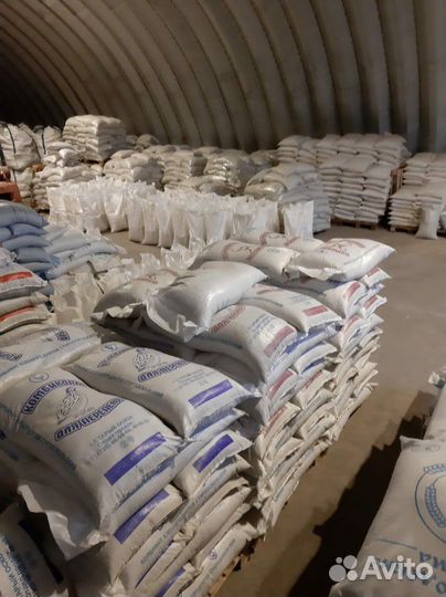 Комбикорма, корма, кормовые добавки