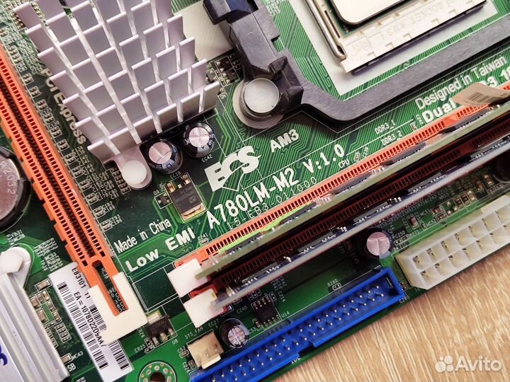 Материнская плата am3 с процессором и памятью