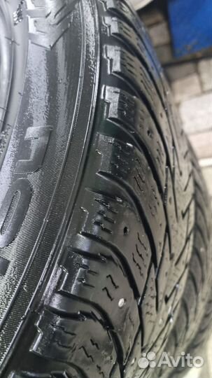 Nokian Tyres Hakkapeliitta 8 215/55 R17 98