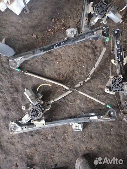 Стеклоподъемник Ford Focus 1 wagon 2.0L MFI-zeta