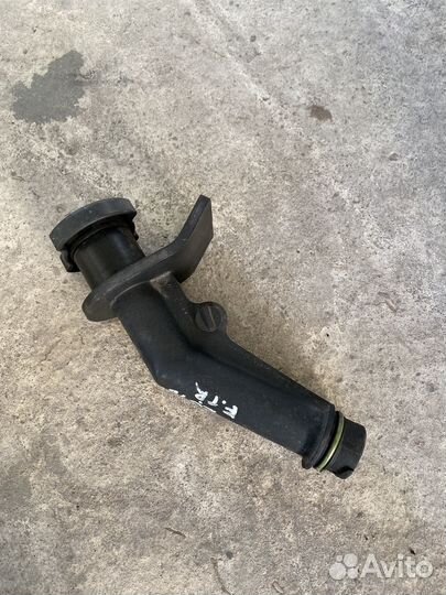 Маслозаливная горловина Ford Trasit 2.0tdci