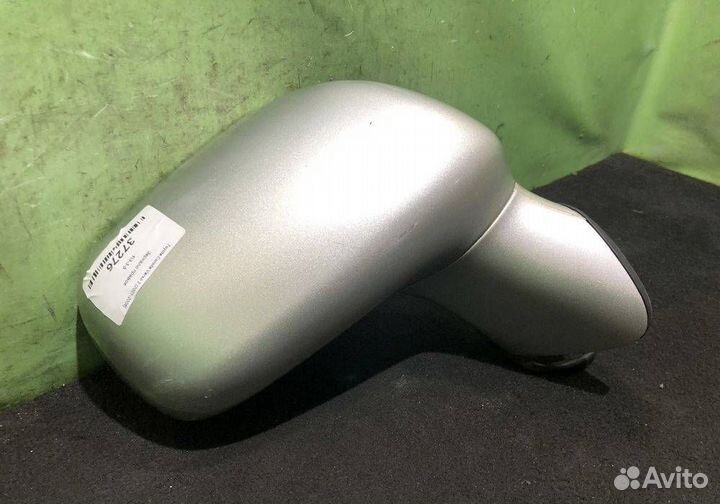 Зеркало правое Toyota Corolla Verso 1 2001-2006