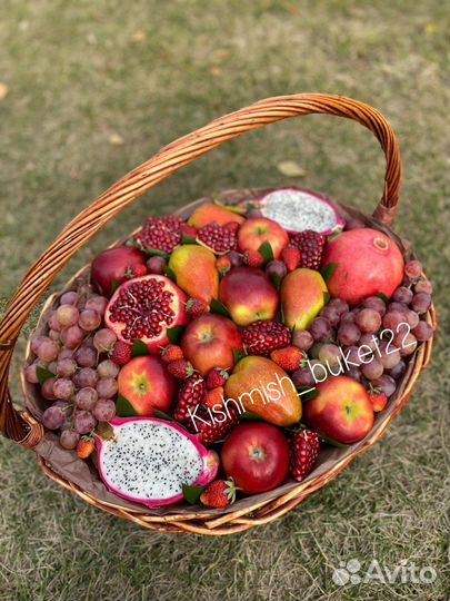 Клубника в шоколаде/ ореховый фрукты мужской букет