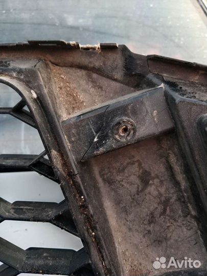 Решетка радиатора