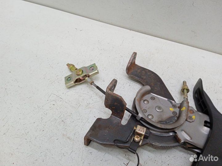 Рычаг стояночного тормоза Hyundai Santa Fe 1 2.4