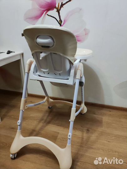 Стульчик для кормления babyton