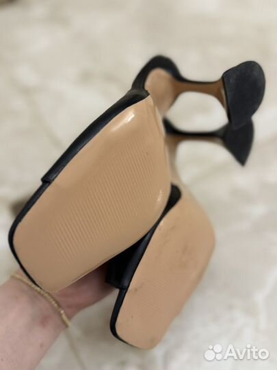 Сабо на каблуке