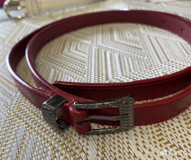 Ремни с пряжками женские