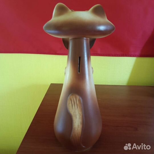 Керамическая фигурка кота