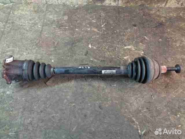 Полуось передняя L Audi A6 C6 4F0407271J
