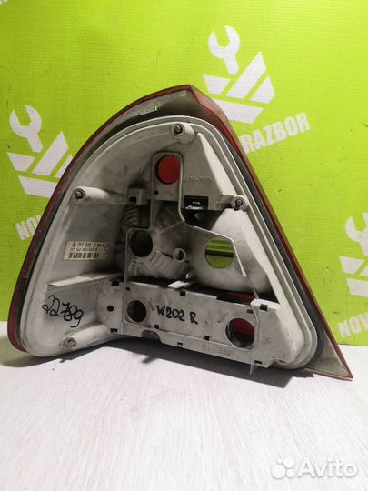 Фонарь задний правый Мерседес Бенз 202 93-00