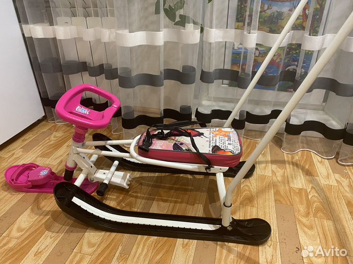 Детский снегокат с ручкой