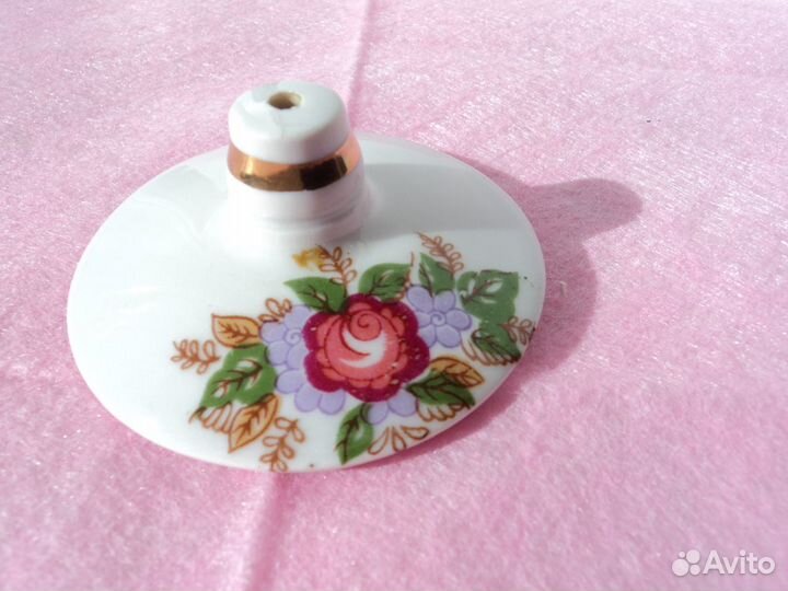 Фарфоровые крышки от заварочного чайника