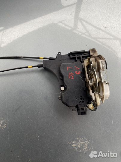 Задний левый замок Mitsubishi Lancer 10