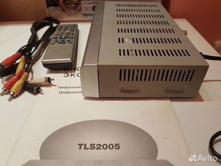 Цифровой кабельный декодер Сигнал tls2005c