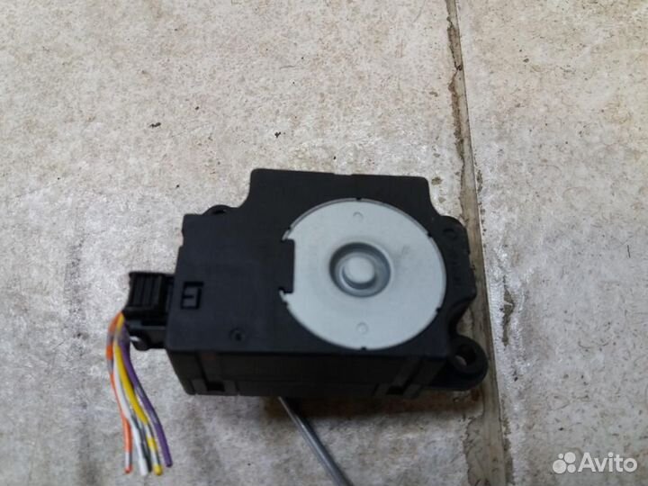 Сервопривод заслонок печки Nissan Tiida 1 C11 2004