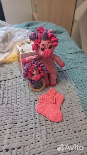 Погремушка и игрушка