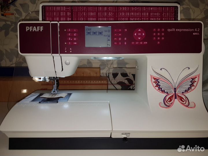 Швейная машина Pfaff Quilt Expression 4.2
