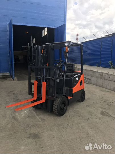 Вилочный погрузчик DOOSAN D15S-5, 2006